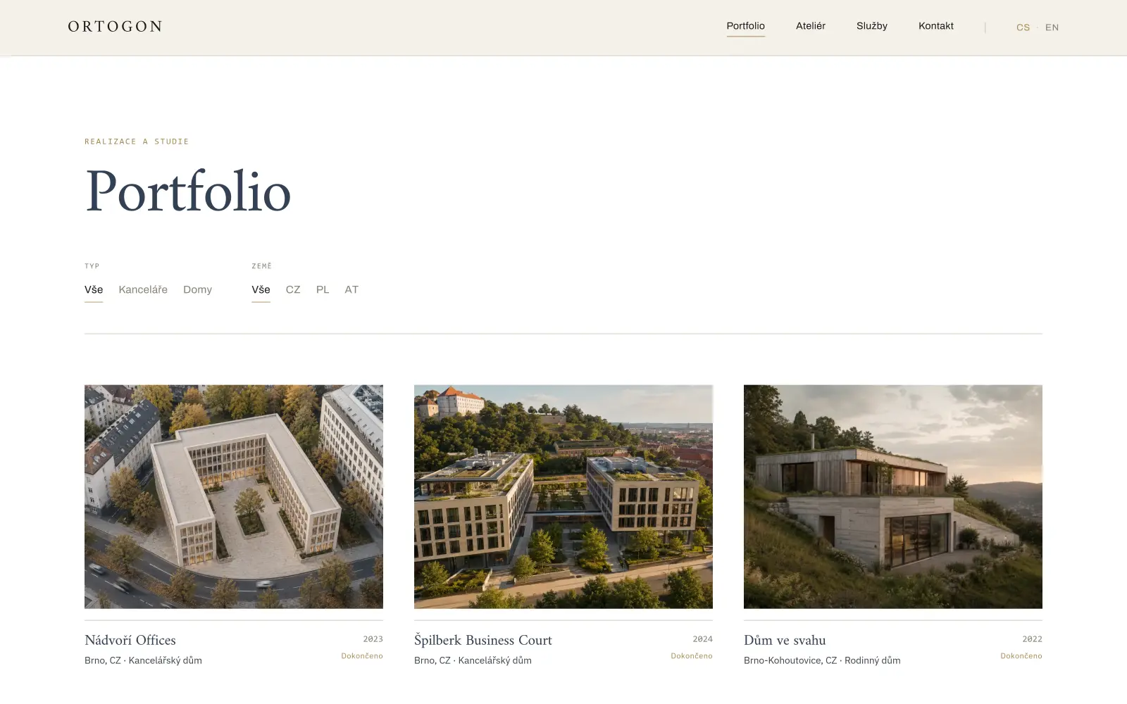 Ukázka portfolia architektonického webu s možnostmi filtrovat a zobrazit si detail projektu.